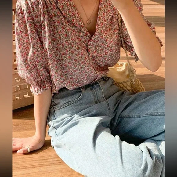 DAZY Short Sleeve Blouse with Vintage Floral Print Size XL - Picture 3 of 7